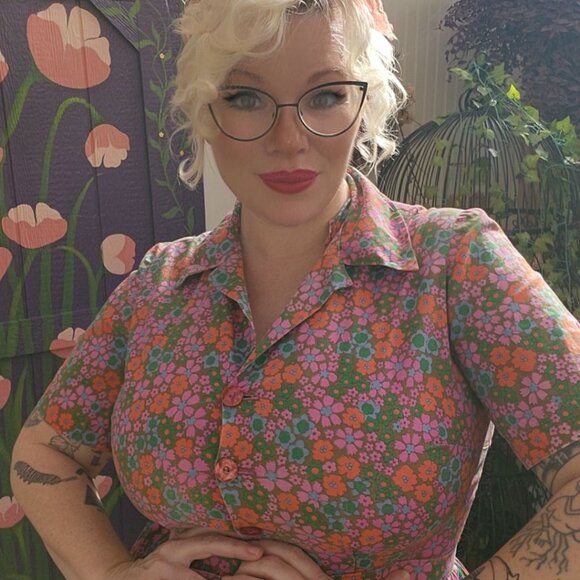 Vintage 1950's Mod Floral Print Shirtwaist Dress, Handmade - Picture 4 of 17